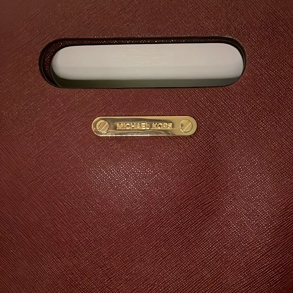 Michael Kors Clutch with strap - Picture 2 of 14